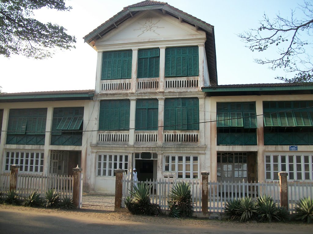 LA PREMIERE POSTE DE CÔTE D'IVOIRE